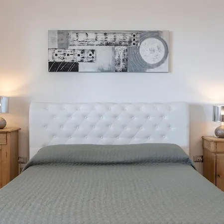 Holiday home Quadrilocale Raffaello A - Apulia *
