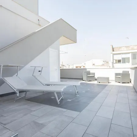 Quadrilocale Raffaello A - Apulia 펜션 우겐토